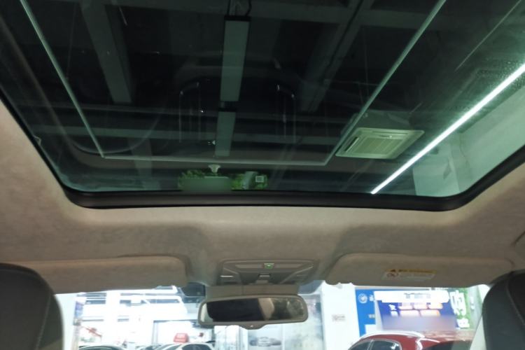 Used Hongqi HS7 2022 2.0T DCT Two-Wheel Drive Smart Connect Flagship Edition 7 Seats
