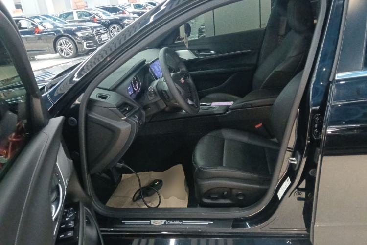 Used Cadillac CT4 2023 25T Luxury Model