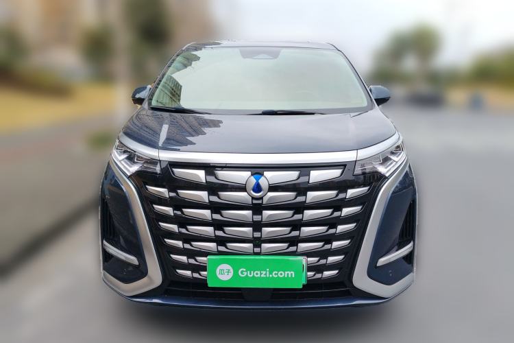 Used Denza D9 2022 DM-i 1040 Prestige Model