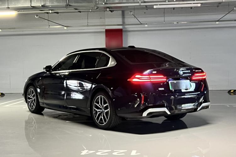 Used BMW i5 2025 eDrive 40L M Sport Package
