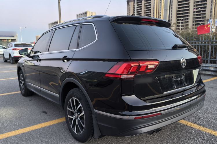 Used Volkswagen Tiguan L 2017 330TSI Automatic Two-Wheel Drive Luxury Edition