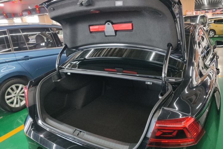 Used Volkswagen Magotan 2020 330TSI DSG Luxury Edition
