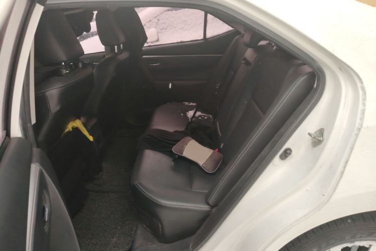 Used Toyota Corolla 2016 Dual-Engine 1.8L E-CVT Elite Edition
