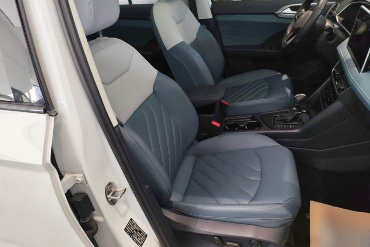 Used Volkswagen Tharu 2023 300TSI Two-Wheel-Drive Moon Luxury Edition
