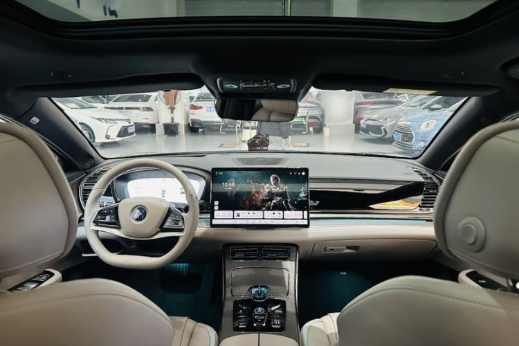 Used BYD Han 2025 EV with 701 km of Laser Radar-Enabled Intelligent Driving
