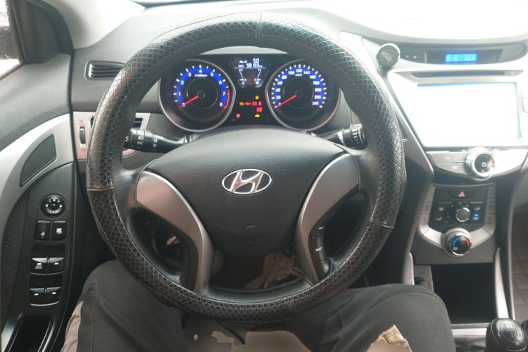 Used Hyundai Elantra 2012 1.6L Manual Fashion Edition
