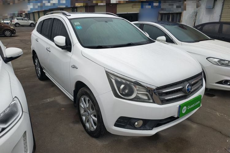 Used Venucia T70 2015 2.0L CVT Smart Edition