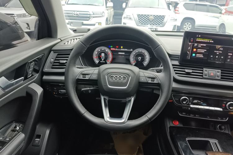 Used Audi Q5L 2022 40T Fashionable and Elegant Model