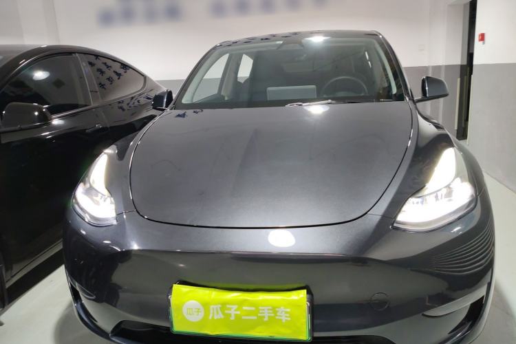 Used Tesla Model Y 2024 Long-Range All-Wheel-Drive Version
