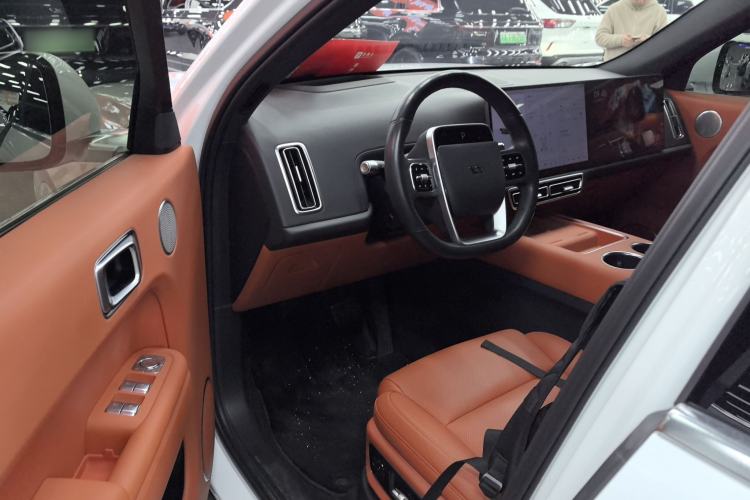 Used Li Auto L7 2023 Pro Model
