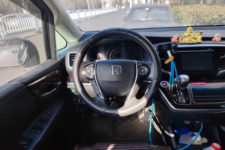 Used Honda Odyssey 2015 Updated Version 2.4L Smart Edition
