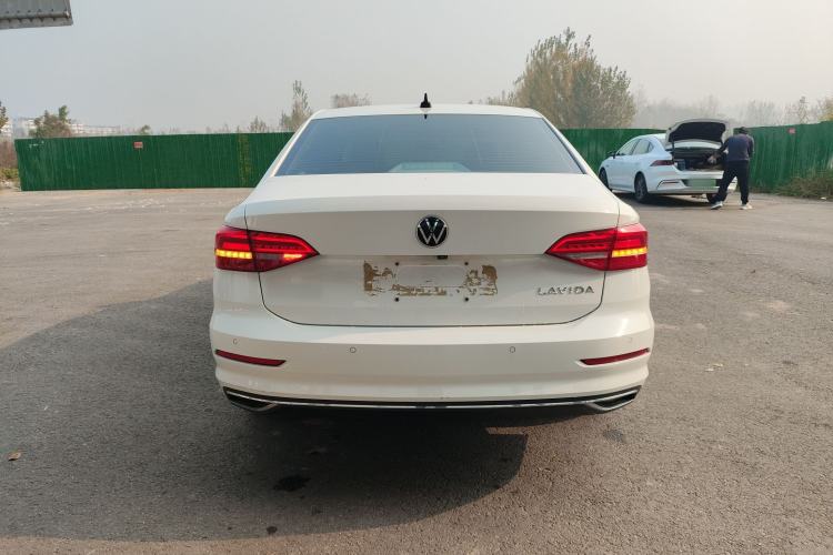 Used Volkswagen Lavida 2021 1.5L Automatic Comfort Edition
