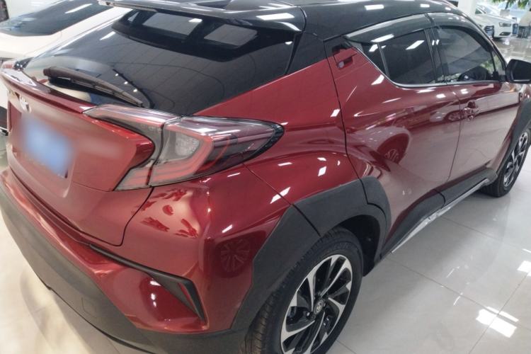 Used Toyota IZOA 2018 2.0L Yixuan Version China V Standard
