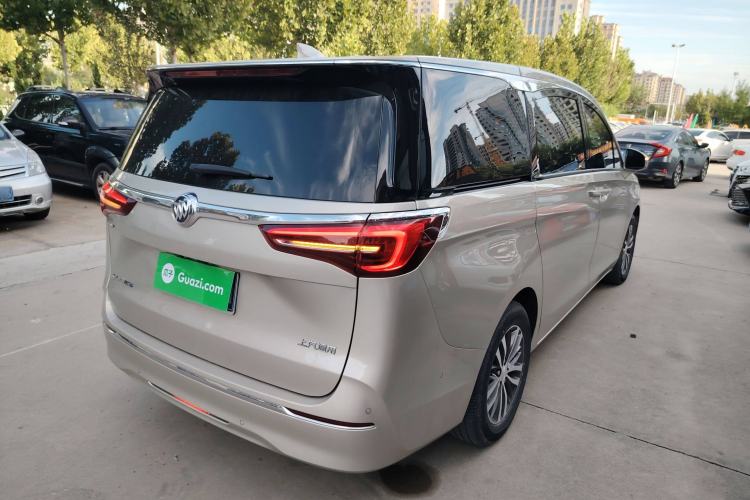 Used Buick GL8 2022 ES Landtrek 653T Luxury Edition