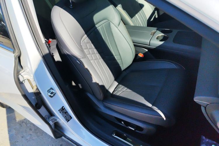 Used Baojun Enjoy 2025 All-Electric 600km Luxury Edition
