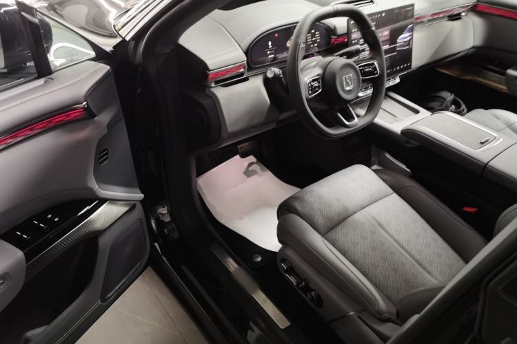 Used Zeekr 7X 2025 100 kWh Long-Range Rear-Wheel Drive with Intelligent Driving Features