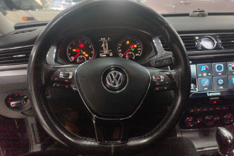 Used Volkswagen Passat 2017 280TSI DSG Luxury Edition
