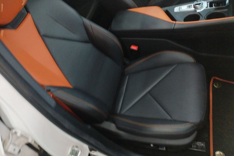 Used Changan UNI-V 2022 1.5T Prestige Version
