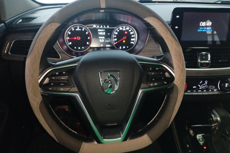 Used Baojun 730 2017 1.5T DCT Flagship Model 7 Seats China V Emission Standard