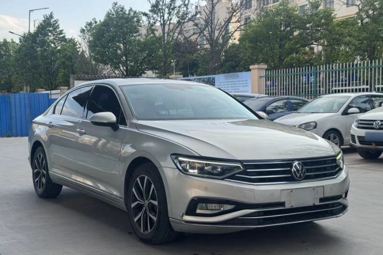 Used Volkswagen Magotan 2020 330TSI DSG Leading Model
