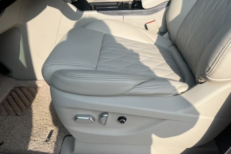 Used Buick GL8 2020 ES Land Cruiser 653T Comfort Edition
