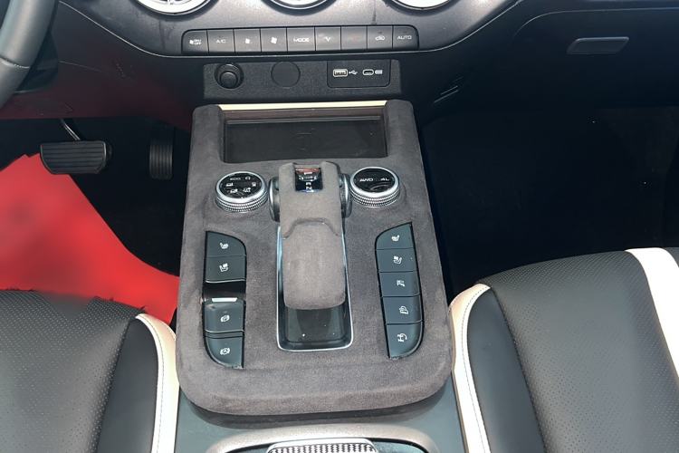 Used Tank 300 2023 City Edition 2.0T—Stylish as Ever
