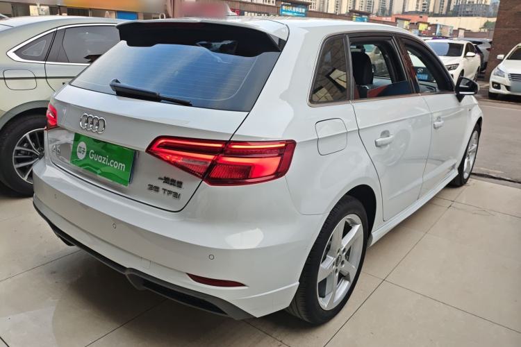 Used Audi A3 2018 30th Anniversary Edition Sportback 35 TFSI Fashion Model
