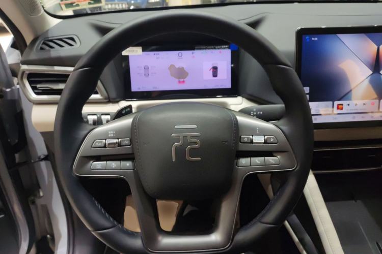 Used BYD Yuan UP 2025 Intelligent Driving Version 401 km Leading Edition
