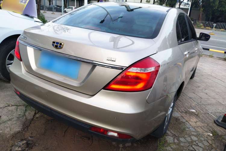 Used Geely Auto Emgrand 2017 Sedan Million Edition 1.5L CVT Upward Connectivity Version
