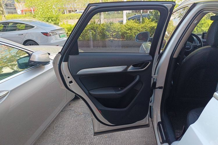 Used Audi Q3 2016 30 TFSI Fashion Model
