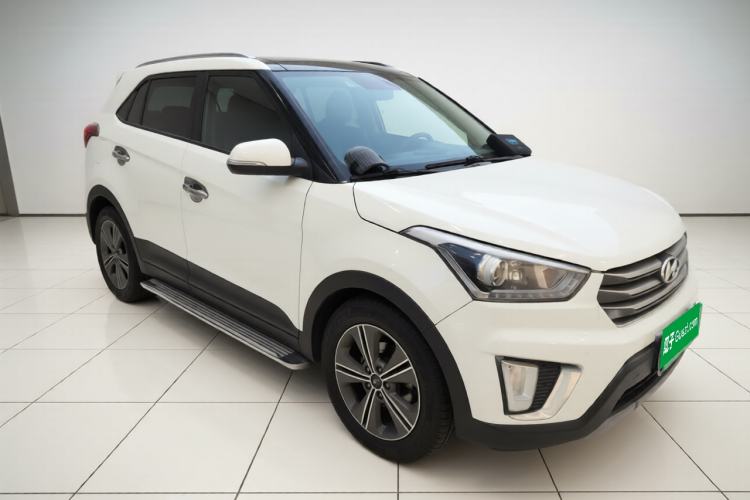 Used Hyundai ix25 2015 1.6L Automatic Two-Wheel-Drive Deluxe DLX Model