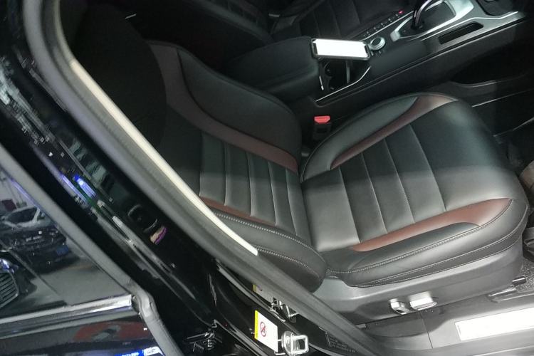 Used Wey VV5 2021 1.5T Two-Wheel Drive Smart Pioneer