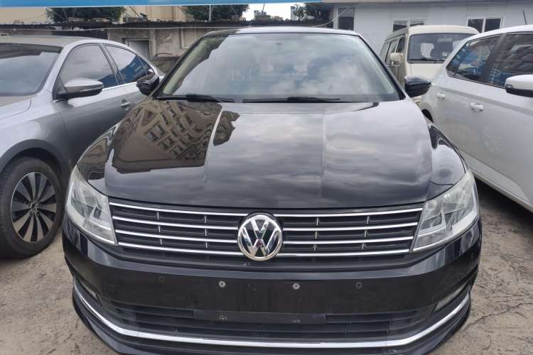 Used Volkswagen Lavida 2017 1.6L Manual Comfort Edition
