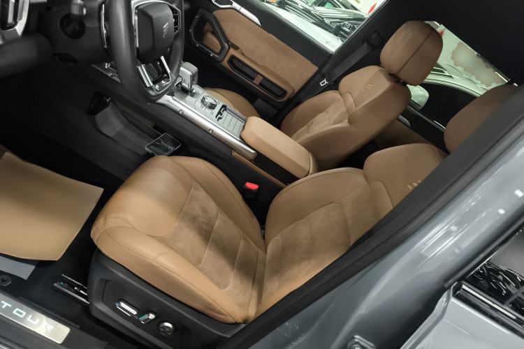 Used JETOUR Traveler 2023 2.0T All-Wheel Drive CrossPRO+
