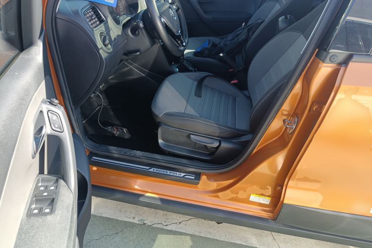 Used Volkswagen Polo 2016 1.6L Cross Polo Automatic