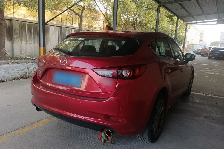 Used Mazda Mazda 3 Axela 2017 Hatchback 2.0L Automatic Luxury Model Emission Standard China V
