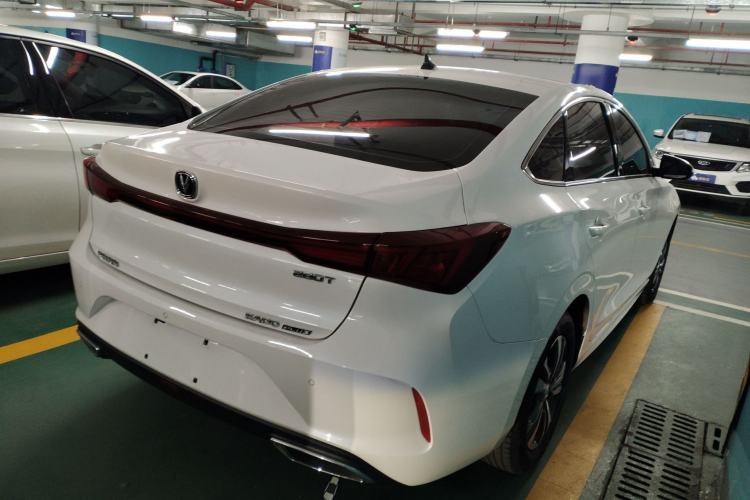 Used Changan Eado 2023 Changan Edition PLUS Blue Whale NE 1.4T GDI DCT Prestige Version
