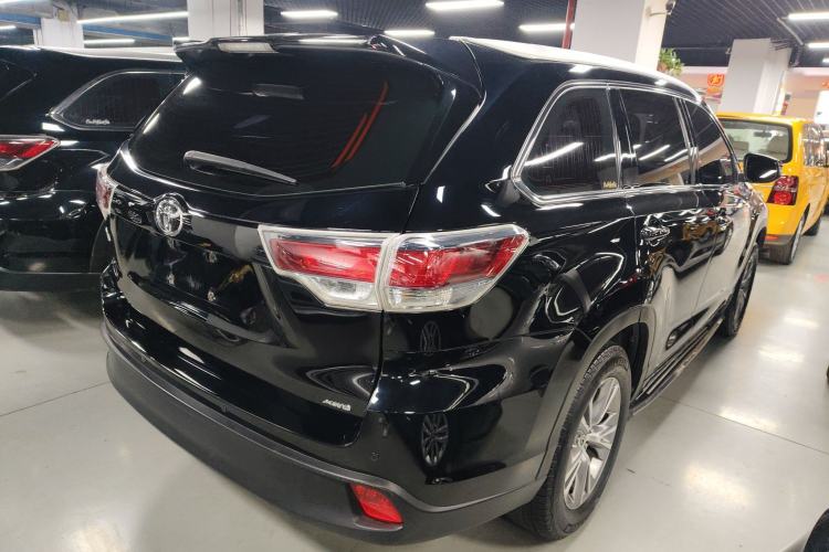 Used Toyota Highlander 2017 3.5L 4x4 Elite Edition 7-Seater
