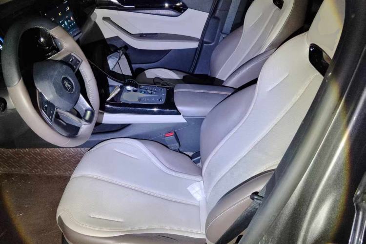 Used BYD Qin PLUS 2024 HONOR Edition DM-i 55KM Leading Model
