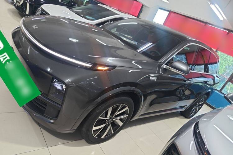 Used Li Auto L8 2023 Air model
