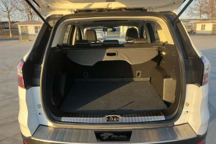 Used Ford Kuga 2018 EcoBoost 180 Two-Wheel-Drive Platinum Edition