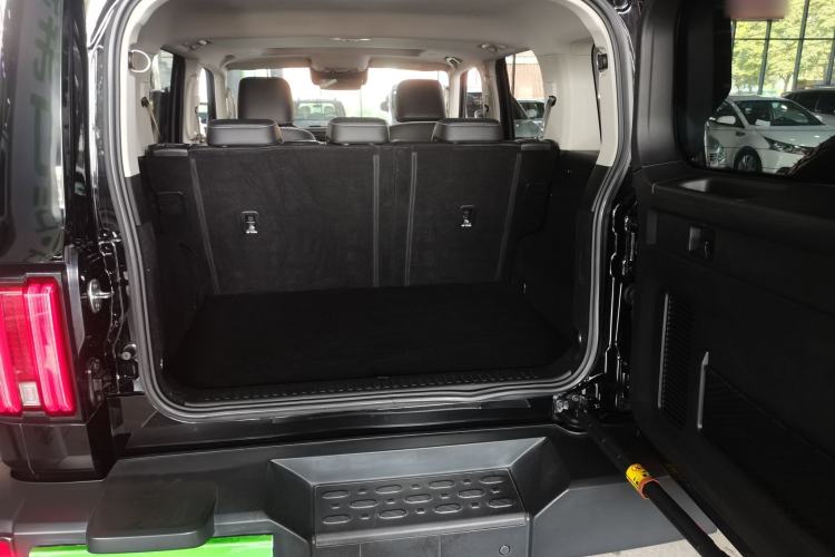 Used Tank 300 2023 City Edition 2.0T—Stylish as Ever
