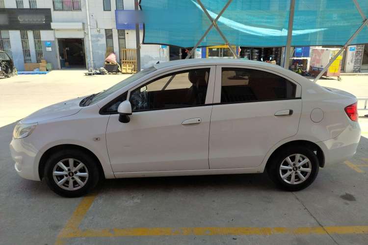 Used Chevrolet Sail 2013 Sedan 1.2L Manual Fashionable Happiness Edition

