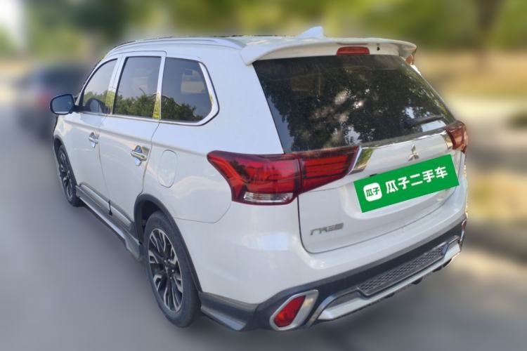 Used Mitsubishi Outlander 2020 2.0L Two-Wheel Drive Enjoyment Version 5 Seats
