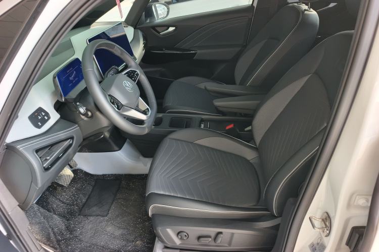 Used Volkswagen ID.3 2025 Smart Version Pure & Intelligent Enjoyment Edition

