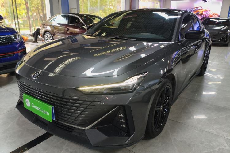 Used Changan UNI-V 2023 1.5T Prestige Model