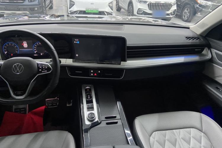 Used Volkswagen Talagon 2024 380TSI All-Wheel Drive R-Line Cruise Edition
