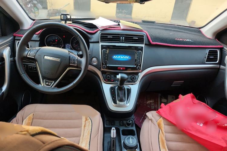 Used Haval H6 2015 Sport Edition 1.5T Automatic Two-Wheel Drive Luxury Model
