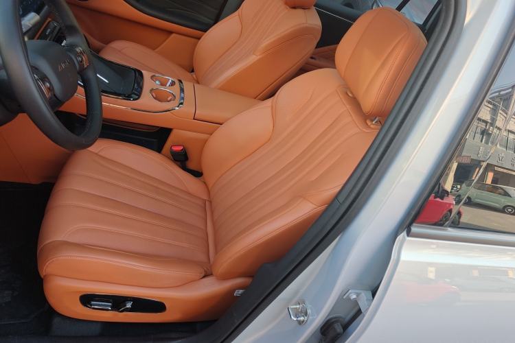 Used AION V 2024 Aion Tyrannosaurus 650 Smart Luxury Edition
