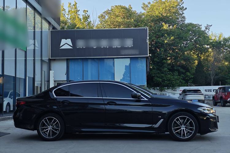 Used BMW 5 Series 2022 Second Facelift 525Li M Sport Package
